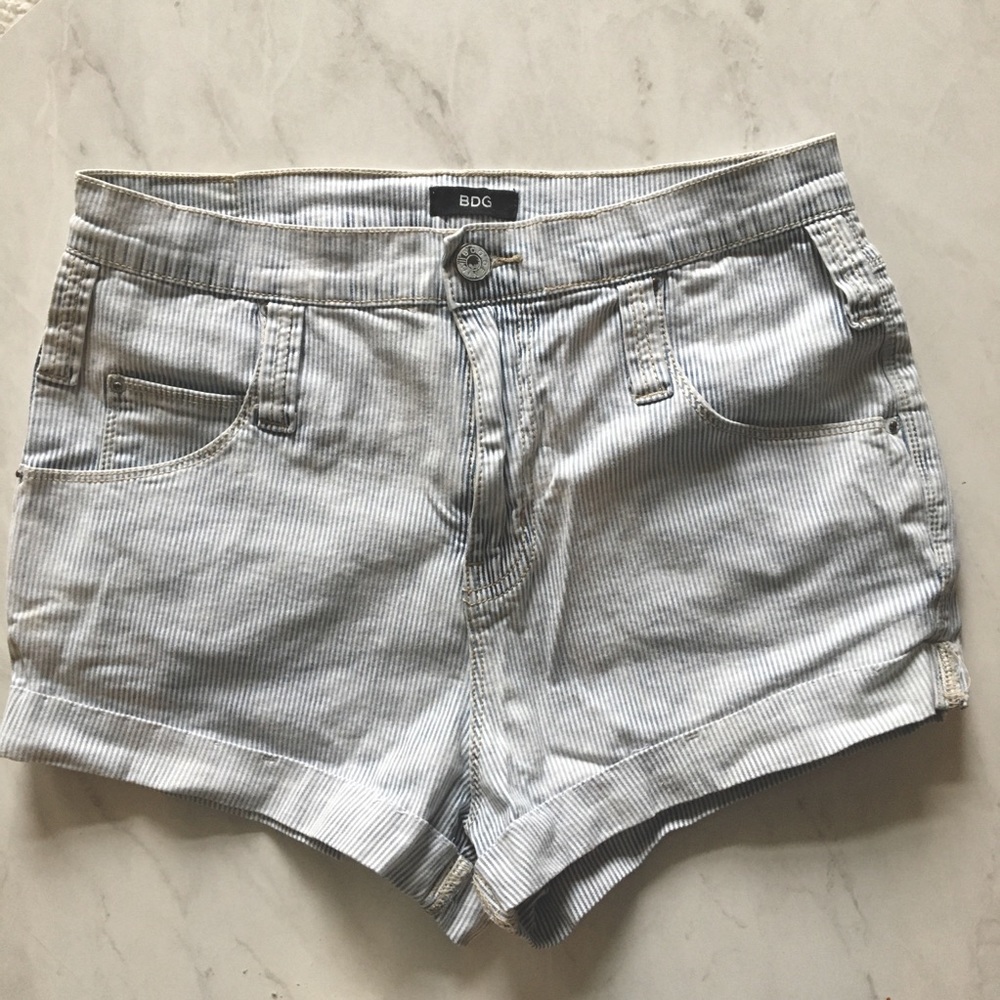 Urban Outfitter Roll Up Shorts